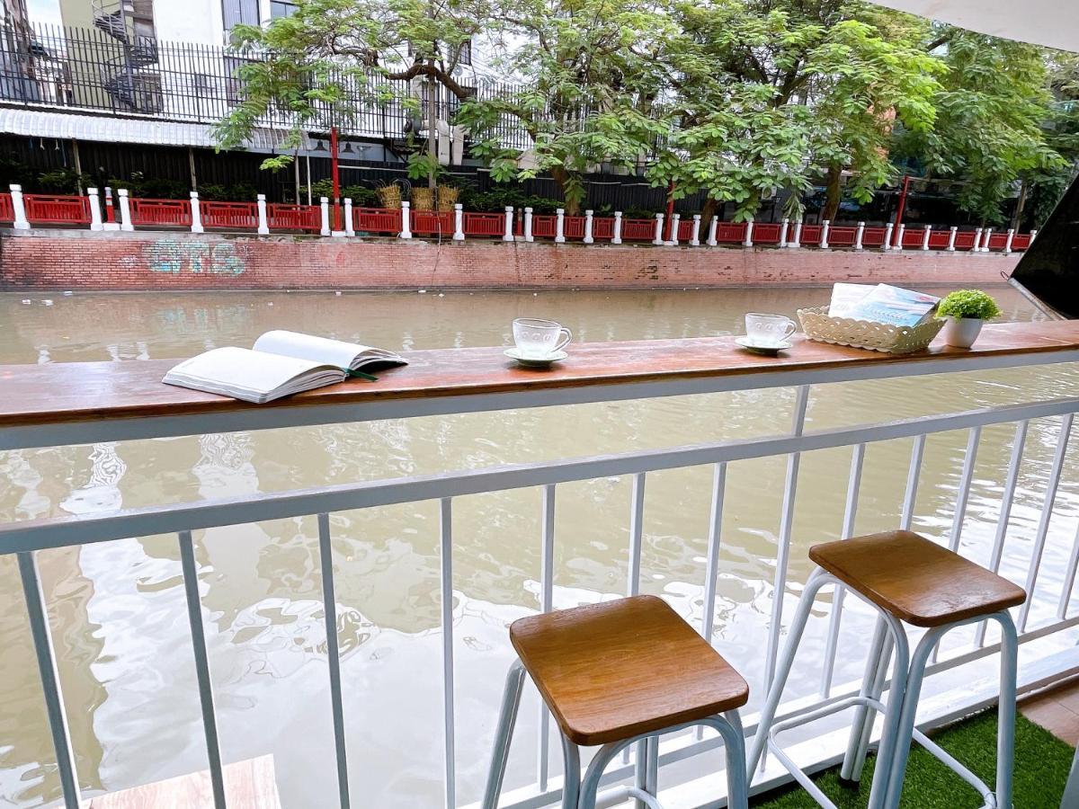 Lively And Cozy Canal House ,Entire House Bangkok Exterior photo